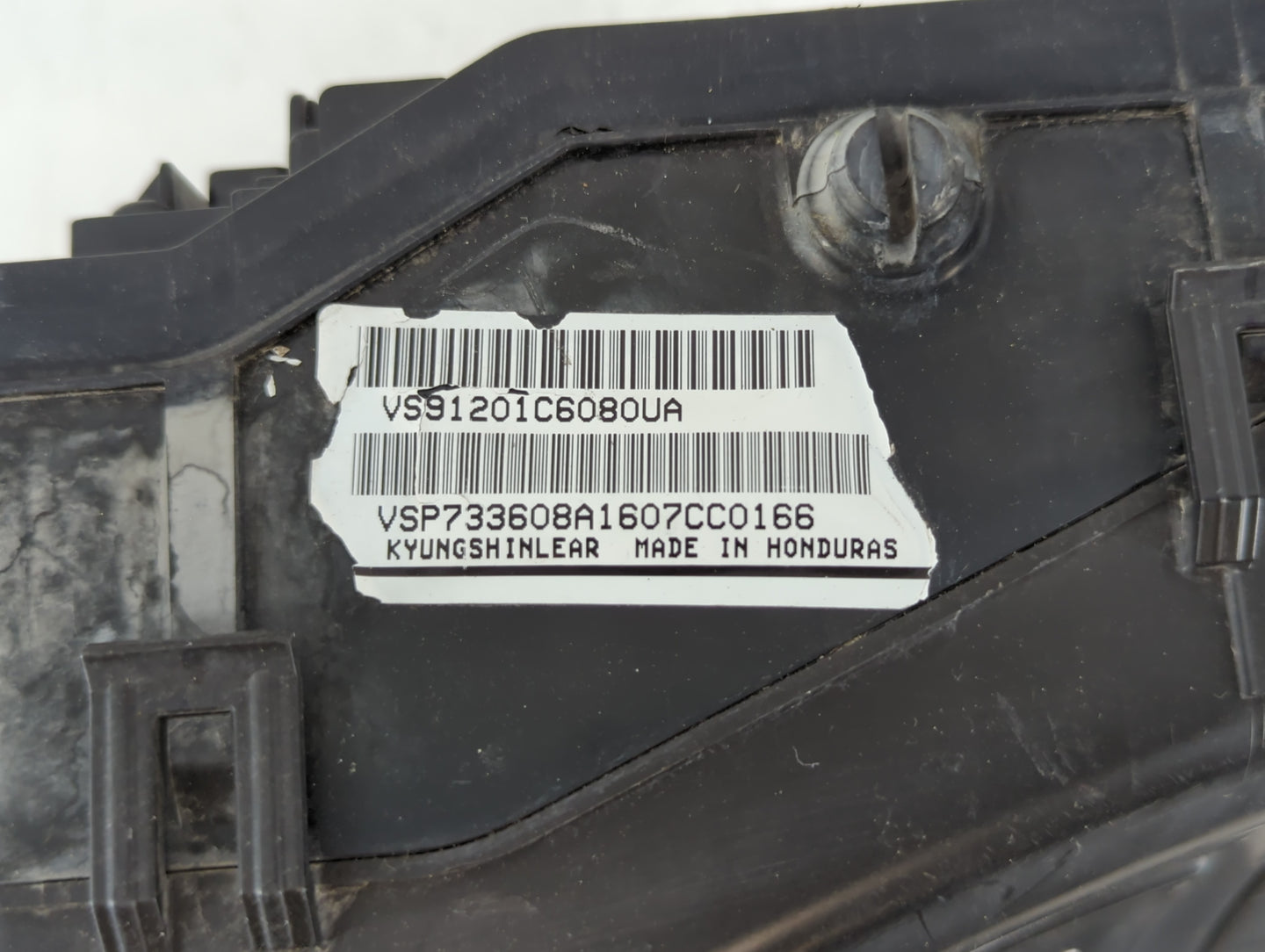 2016-2018 Kia Sorento Fusebox Fuse Box Panel Relay Module P/N:91420C6030 Fits Fits 2016 2017 2018 OEM Used Auto Parts - Oemu