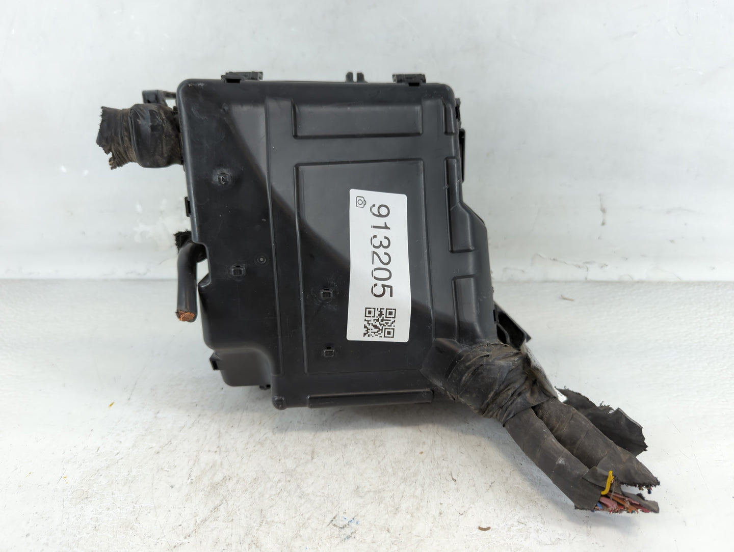 2016-2018 Kia Sorento Fusebox Fuse Box Panel Relay Module P/N:91420C6030 Fits Fits 2016 2017 2018 OEM Used Auto Parts - Oemu