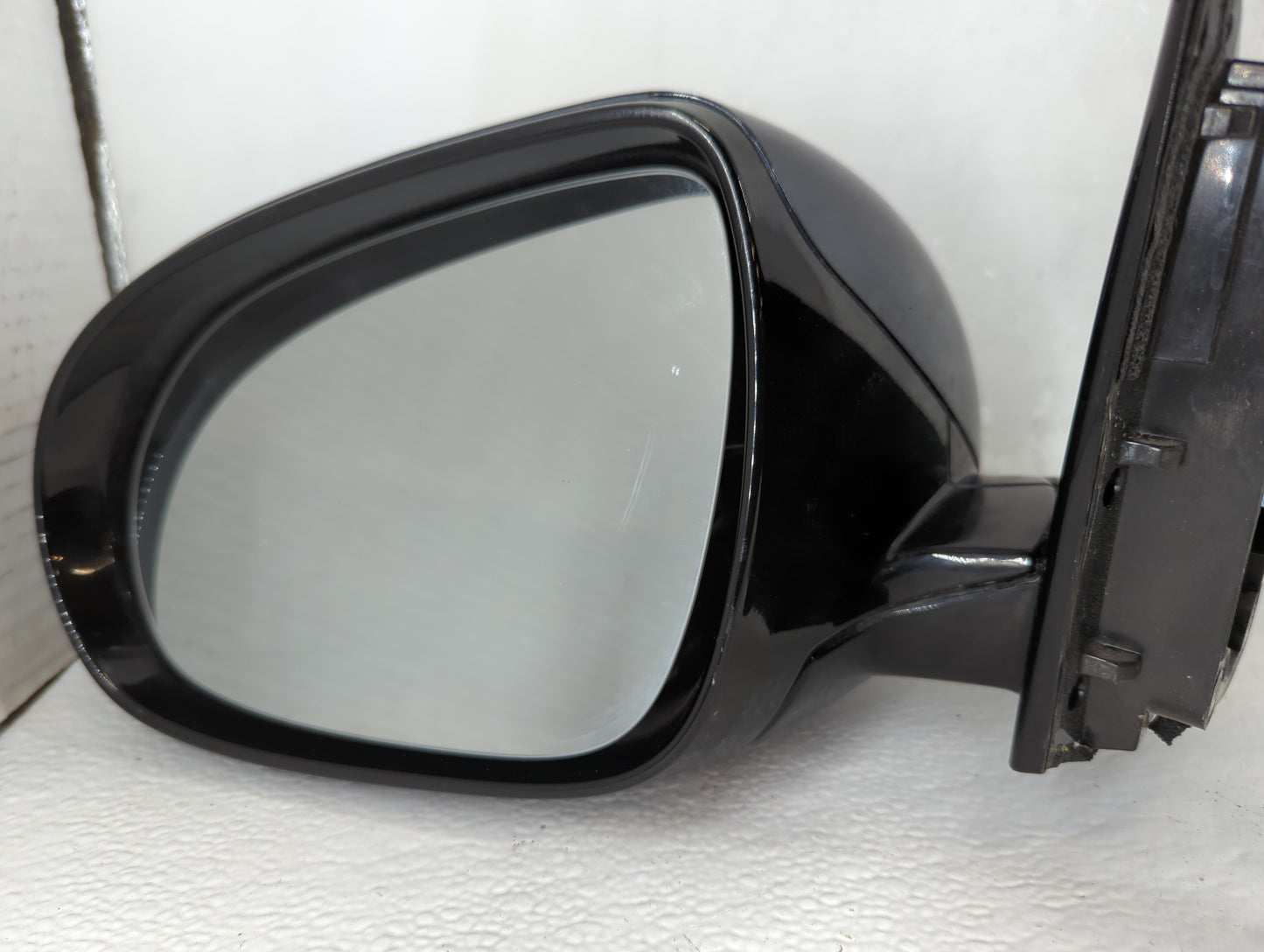 2016-2020 Kia Sorento Driver Side View Mirror - Left Door Mirror OEM Used - Oemusedautoparts1.com