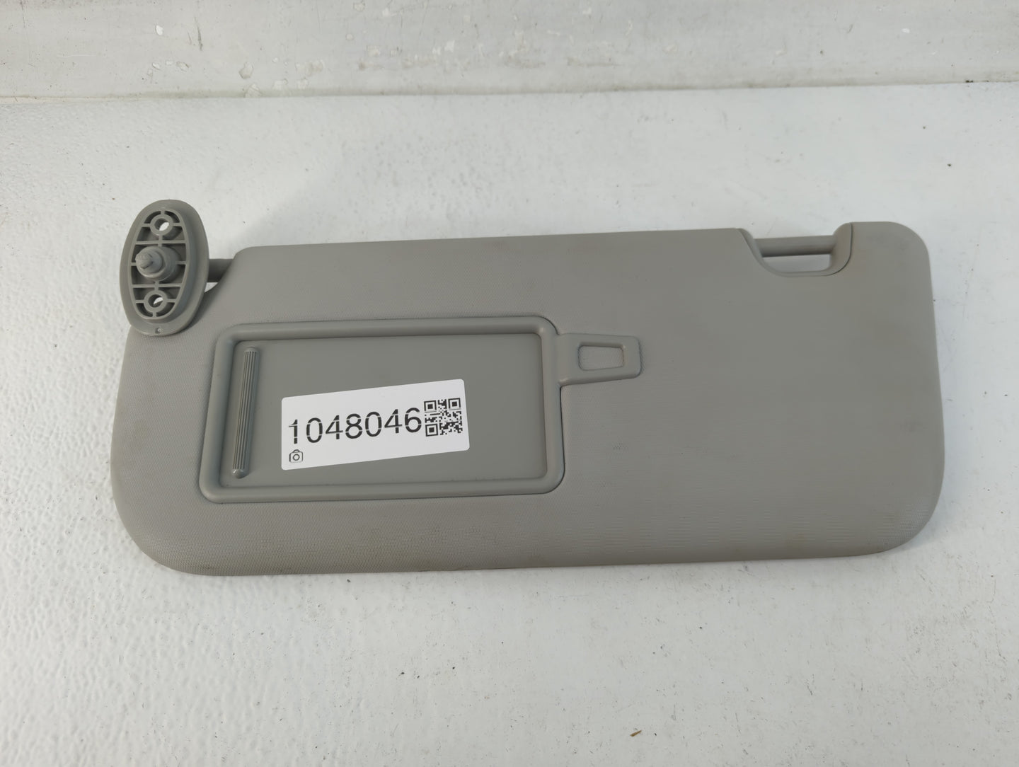 2014-2019 Kia Soul Sun Visor Shade Replacement Driver Left Mirror Fits Fits 2014 2015 2016 2017 2018 2019 OEM Used Auto Part