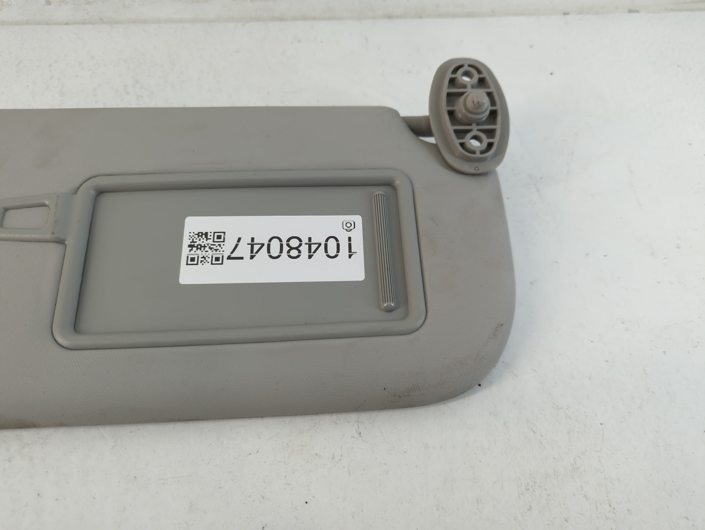2014-2019 Kia Soul Sun Visor Shade Replacement Passenger Right Mirror Fits Fits 2014 2015 2016 2017 2018 2019 OEM Used Auto 