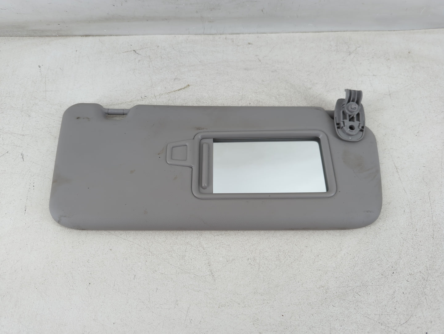 2014-2019 Kia Soul Sun Visor Shade Replacement Passenger Right Mirror Fits Fits 2014 2015 2016 2017 2018 2019 OEM Used Auto 