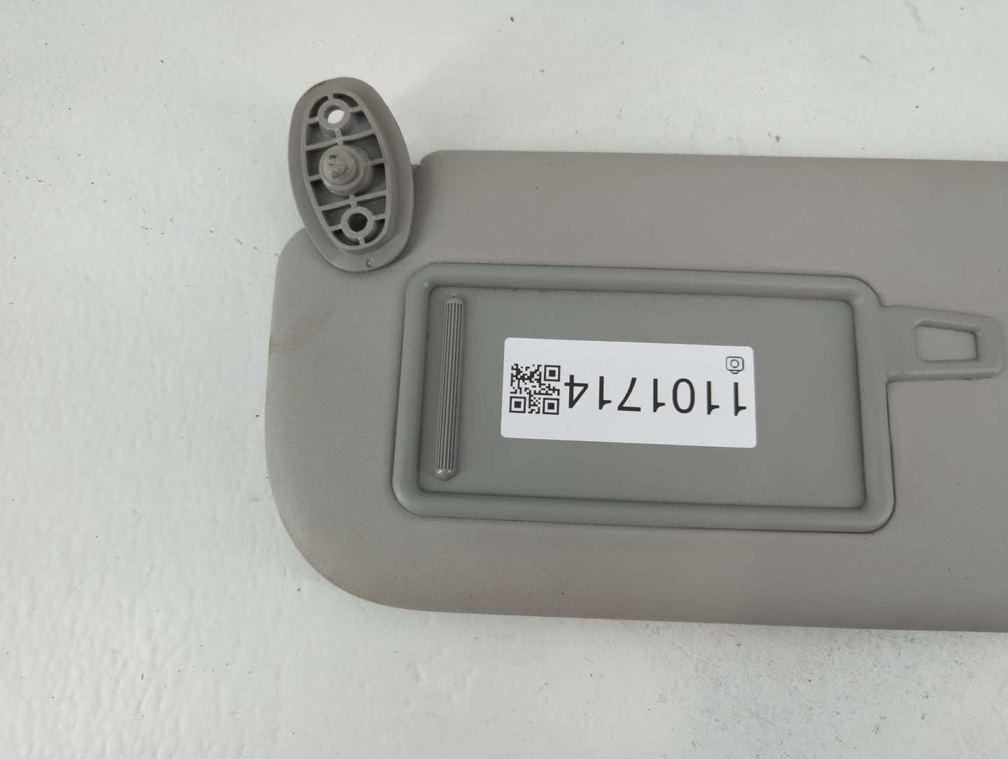 2014-2019 Kia Soul Sun Visor Shade Replacement Driver Left Mirror Fits Fits 2014 2015 2016 2017 2018 2019 OEM Used Auto Part