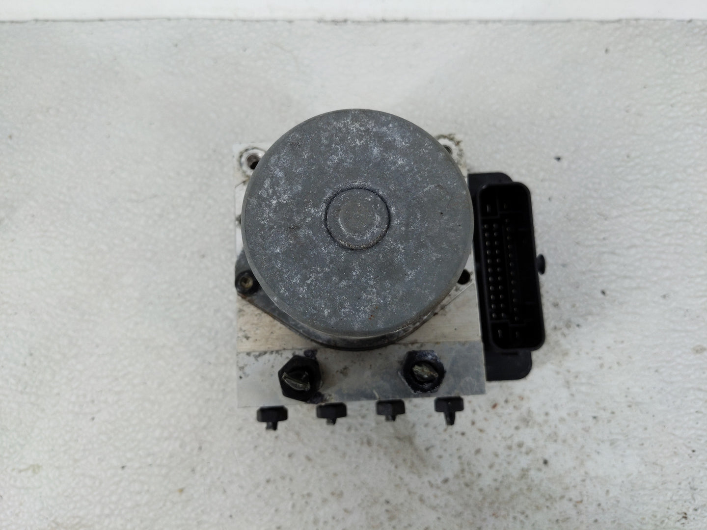 2017-2019 Kia Soul ABS Pump Control Module Replacement P/N:58900-B2120 Fits Fits 2017 2018 2019 OEM Used Auto Parts - Oemuse