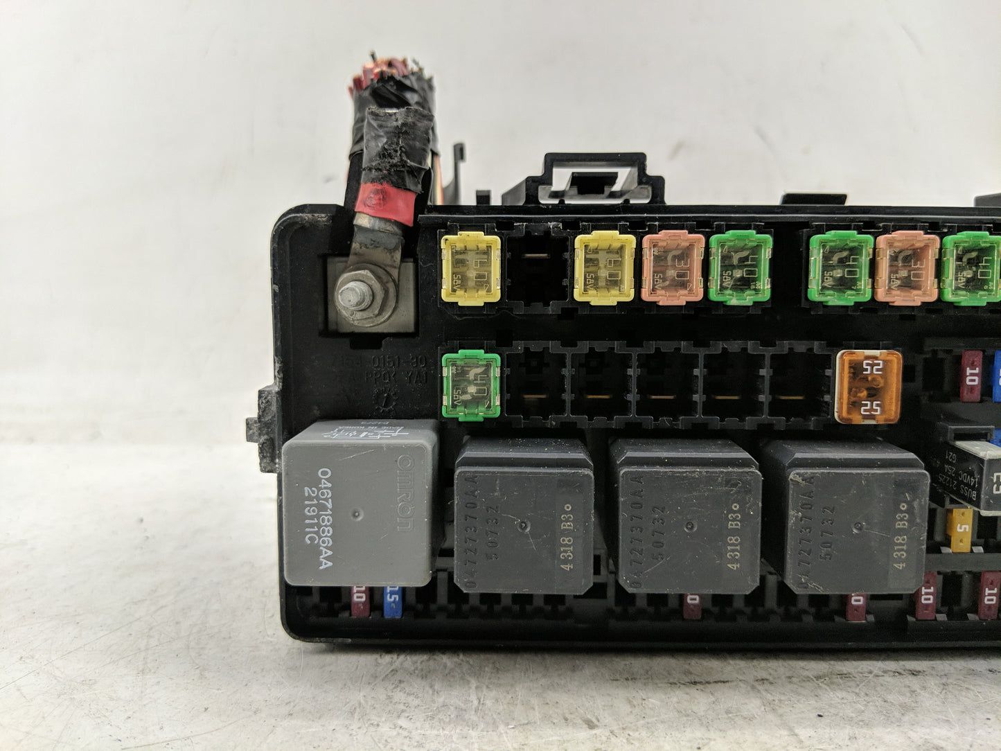 2017-2019 Kia Soul Fusebox Fuse Box Panel Relay Module P/N:91709B2070 Fits Fits 2017 2018 2019 OEM Used Auto Parts - Oemused