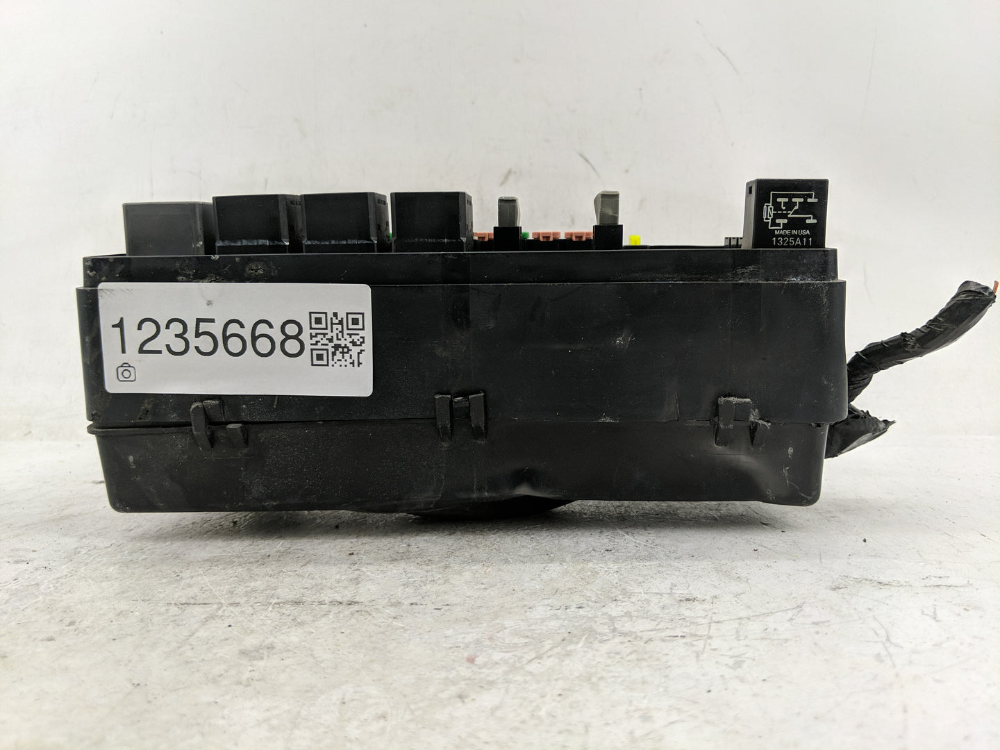 2017-2019 Kia Soul Fusebox Fuse Box Panel Relay Module P/N:91709B2070 Fits Fits 2017 2018 2019 OEM Used Auto Parts - Oemused
