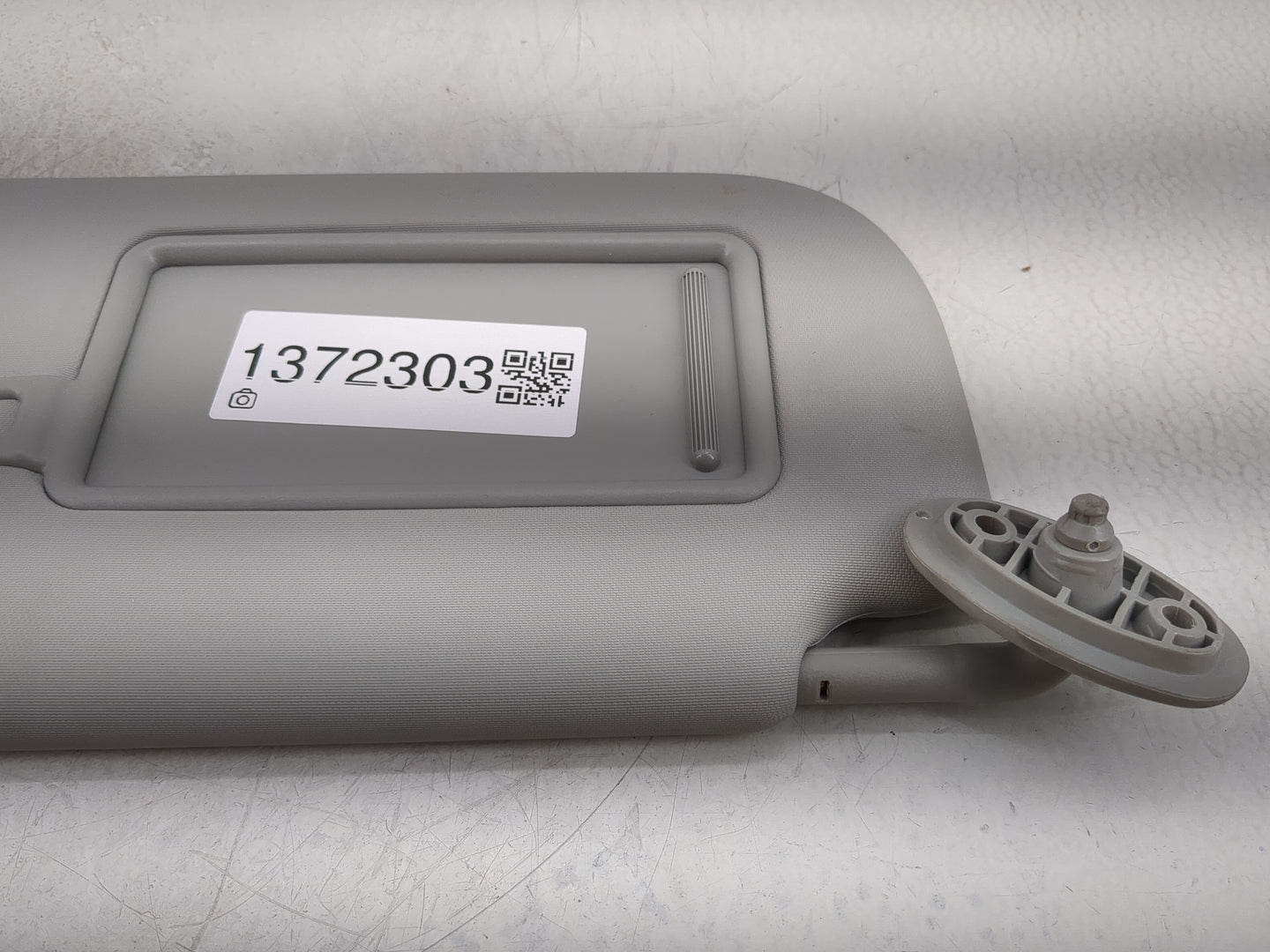 2014-2019 Kia Soul Sun Visor Shade Replacement Driver Left Mirror Fits Fits 2014 2015 2016 2017 2018 2019 OEM Used Auto Part