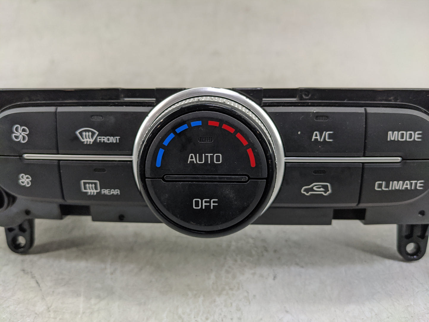 2017-2019 Kia Soul Climate Control Module Temperature AC/Heater Replacement Fits Fits 2017 2018 2019 OEM Used Auto Parts - O