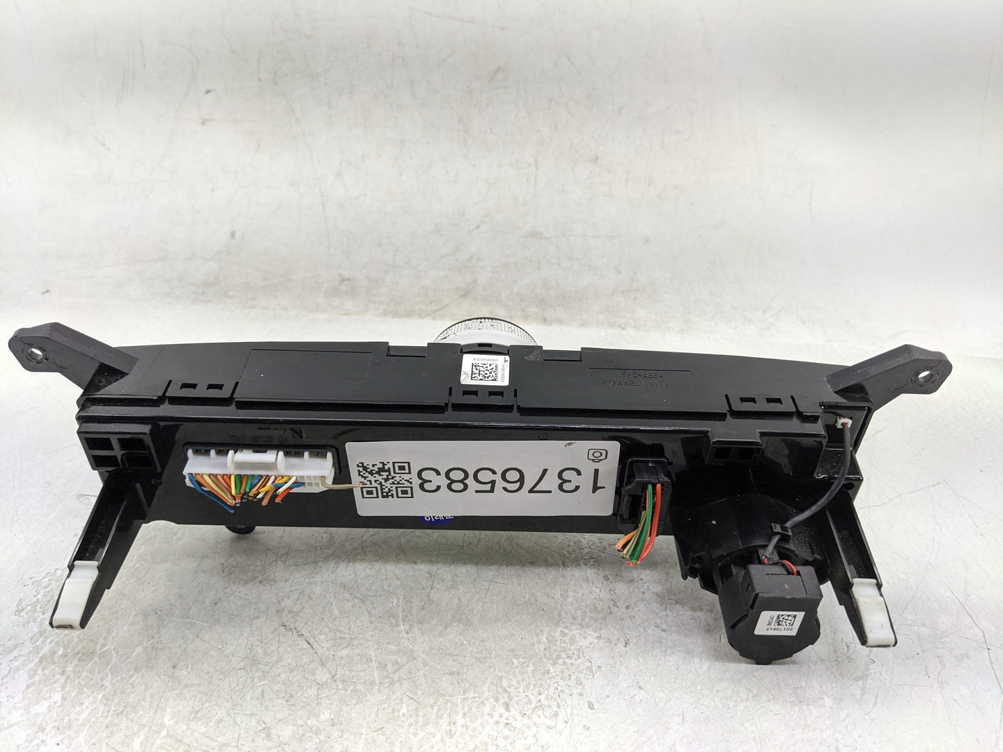 2017-2019 Kia Soul Climate Control Module Temperature AC/Heater Replacement Fits Fits 2017 2018 2019 OEM Used Auto Parts - O
