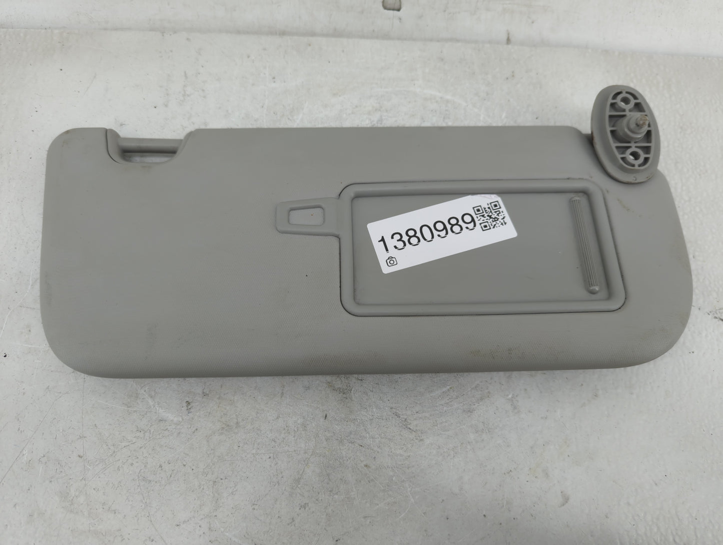 2014-2019 Kia Soul Sun Visor Shade Replacement Passenger Right Mirror Fits Fits 2014 2015 2016 2017 2018 2019 OEM Used Auto 