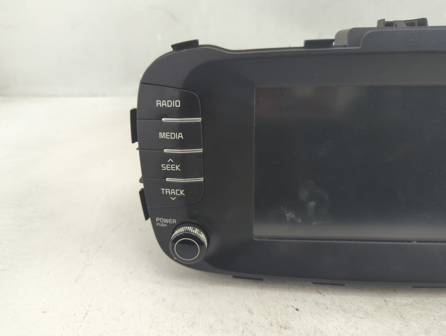 2017-2019 Kia Soul Radio AM FM Cd Player Receiver Replacement P/N:96160-B2310CA Fits Fits 2017 2018 2019 OEM Used Auto Parts