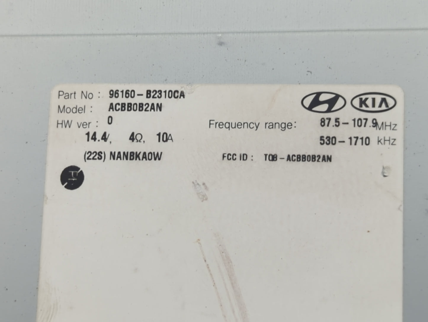 2017-2019 Kia Soul Radio AM FM Cd Player Receiver Replacement P/N:96160-B2310CA Fits Fits 2017 2018 2019 OEM Used Auto Parts