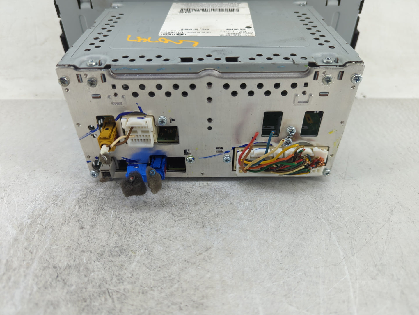 2017-2019 Kia Soul Radio AM FM Cd Player Receiver Replacement P/N:96160-B2310CA Fits Fits 2017 2018 2019 OEM Used Auto Parts
