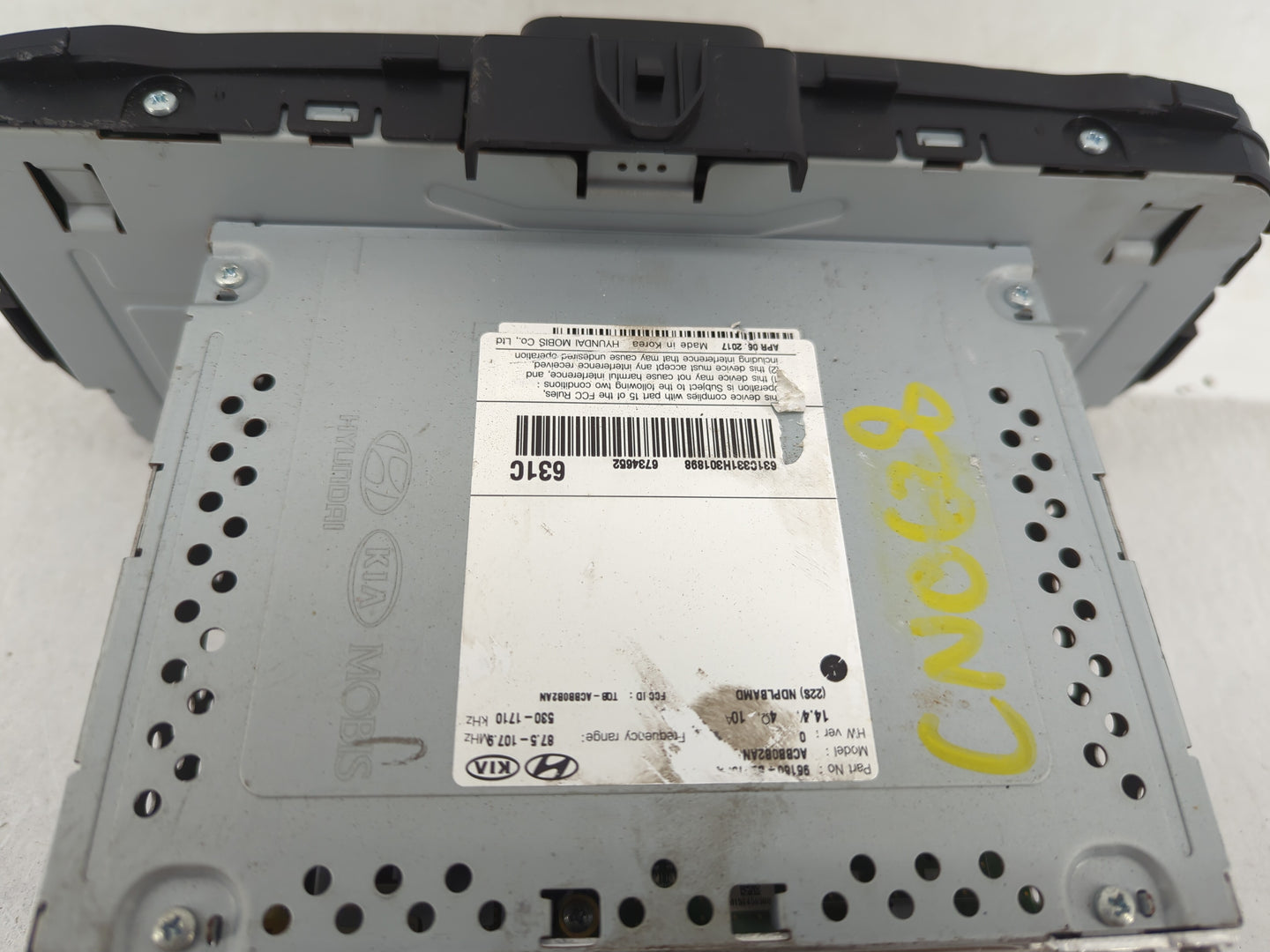 2017-2019 Kia Soul Radio AM FM Cd Player Receiver Replacement Fits Fits 2017 2018 2019 OEM Used Auto Parts - Oemusedautopart