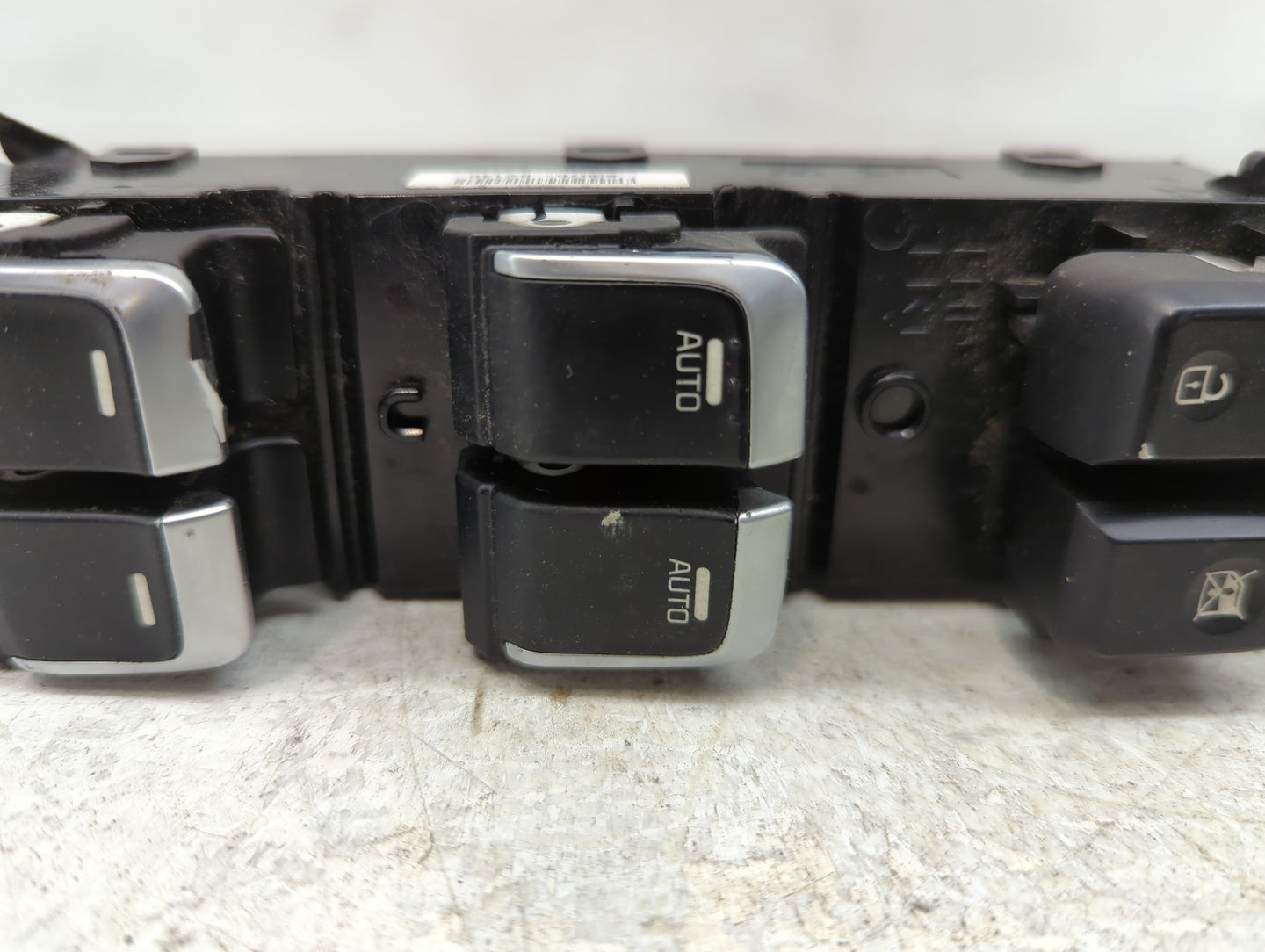 2017-2019 Kia Soul Master Power Window Switch Replacement Driver Side Left P/N:93570-B2140 Fits Fits 2017 2018 2019 OEM Used