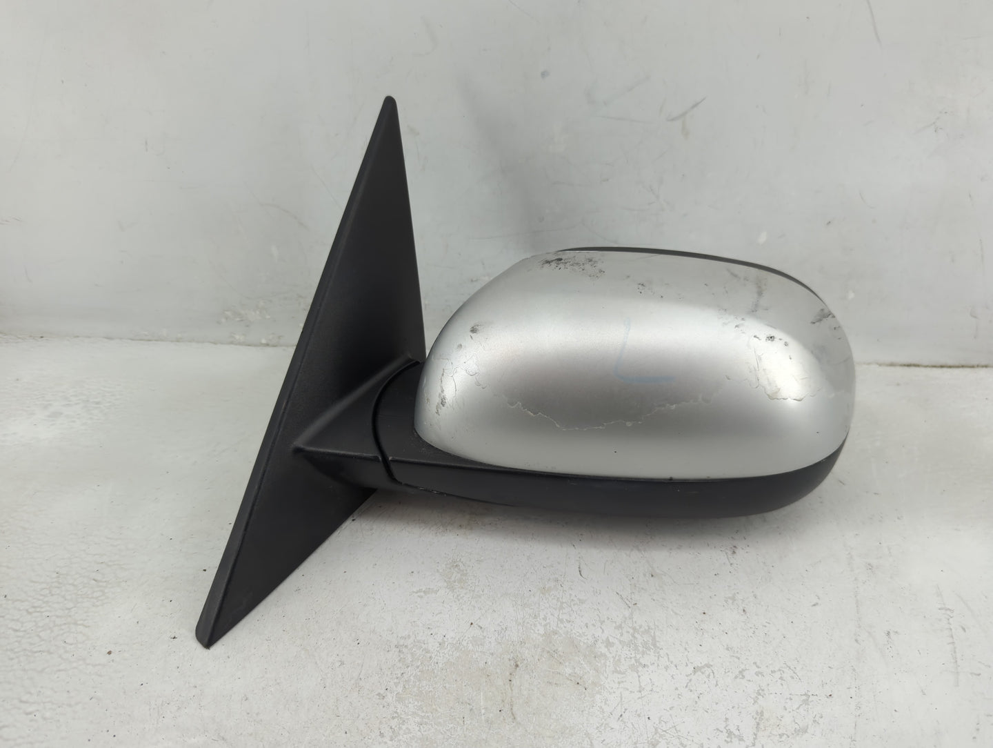 2014-2019 Kia Soul Driver Side View Mirror - Left Door Mirror OEM Used - Oemusedautoparts1.com