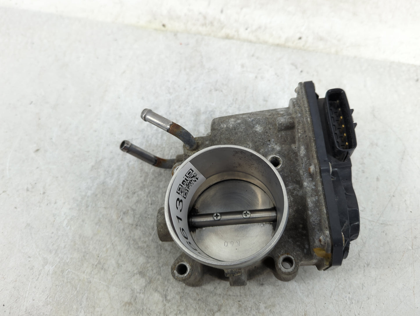 2014-2019 Kia Soul Throttle Body P/N:35100-2E000 Fits Fits 2011 2012 2013 2014 2015 2016 2017 2018 2019 2020 2021 OEM Used A