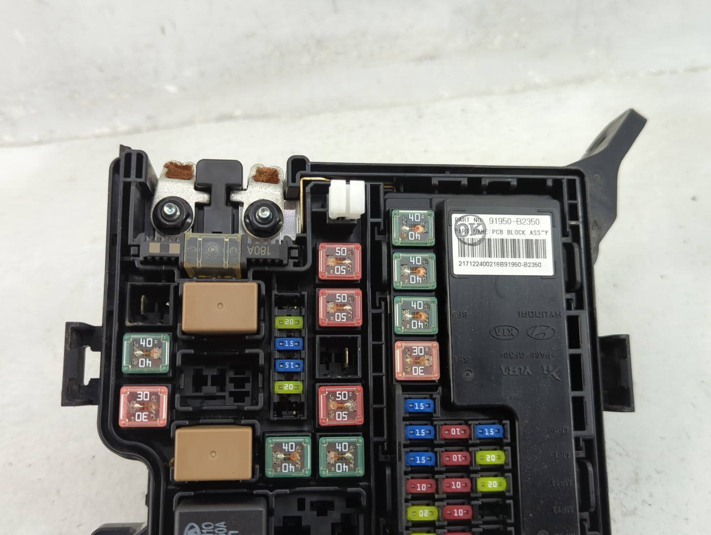 2017-2019 Kia Soul Fusebox Fuse Box Panel Relay Module P/N:91950-B2330 Fits Fits 2017 2018 2019 OEM Used Auto Parts - Oemuse