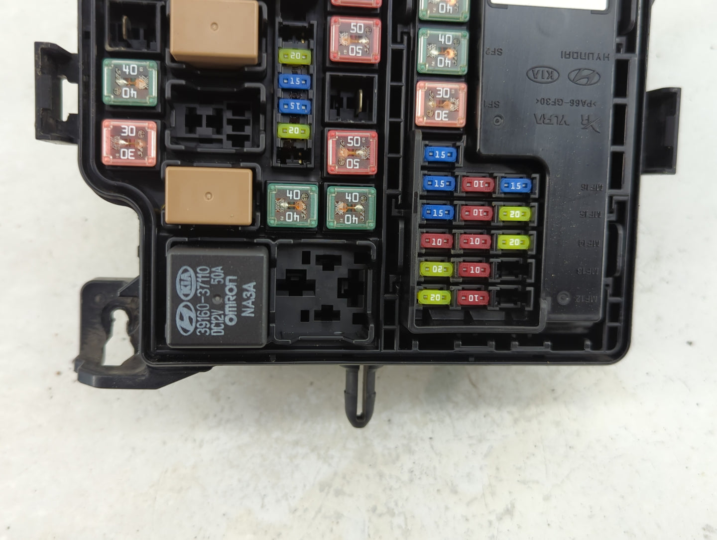 2017-2019 Kia Soul Fusebox Fuse Box Panel Relay Module P/N:91950-B2330 Fits Fits 2017 2018 2019 OEM Used Auto Parts - Oemuse