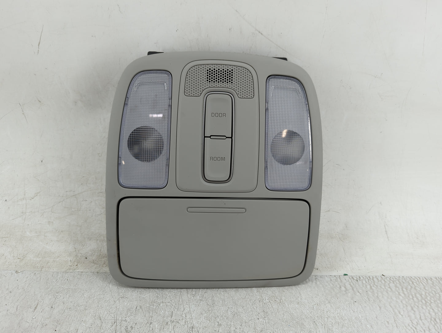 2014-2019 Kia Soul Overhead Roof Console 1410247 - Oemusedautoparts1.com
