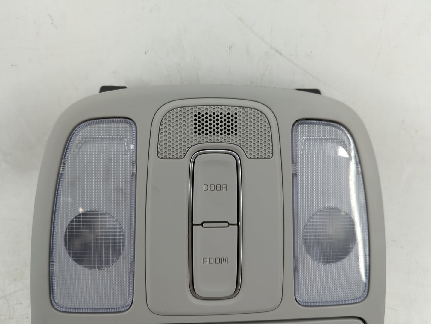 2014-2019 Kia Soul Overhead Roof Console 1410247 - Oemusedautoparts1.com