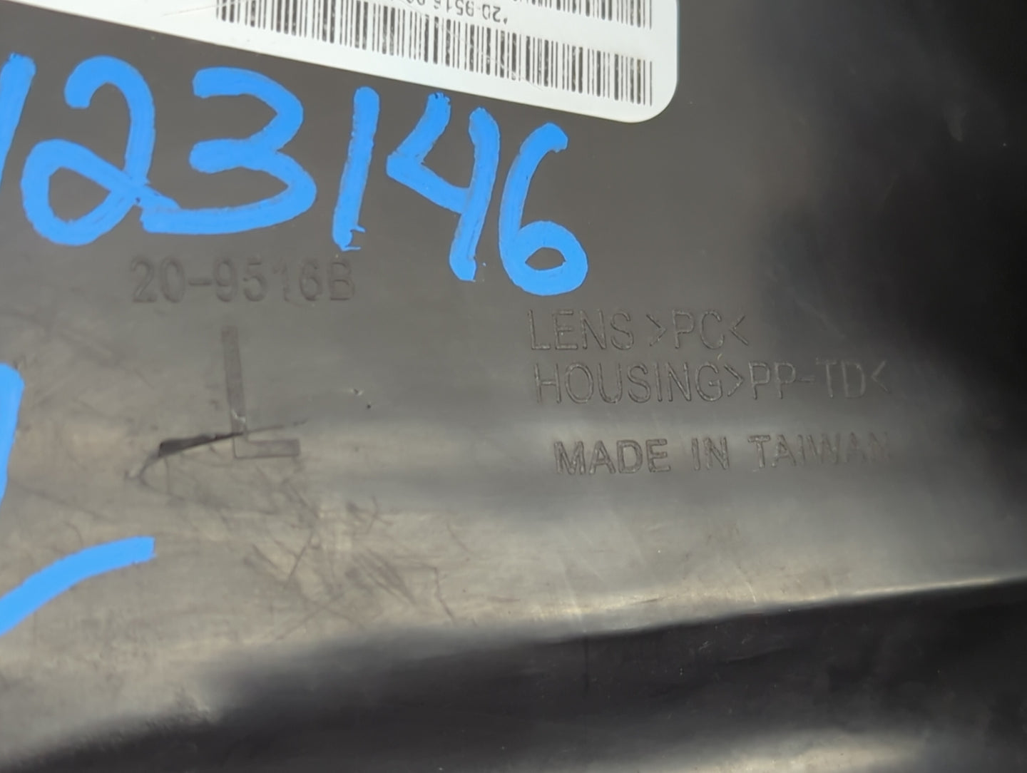 2014-2019 Kia Soul Driver Left Oem Head Light Headlight Lamp - Oemusedautoparts1.com