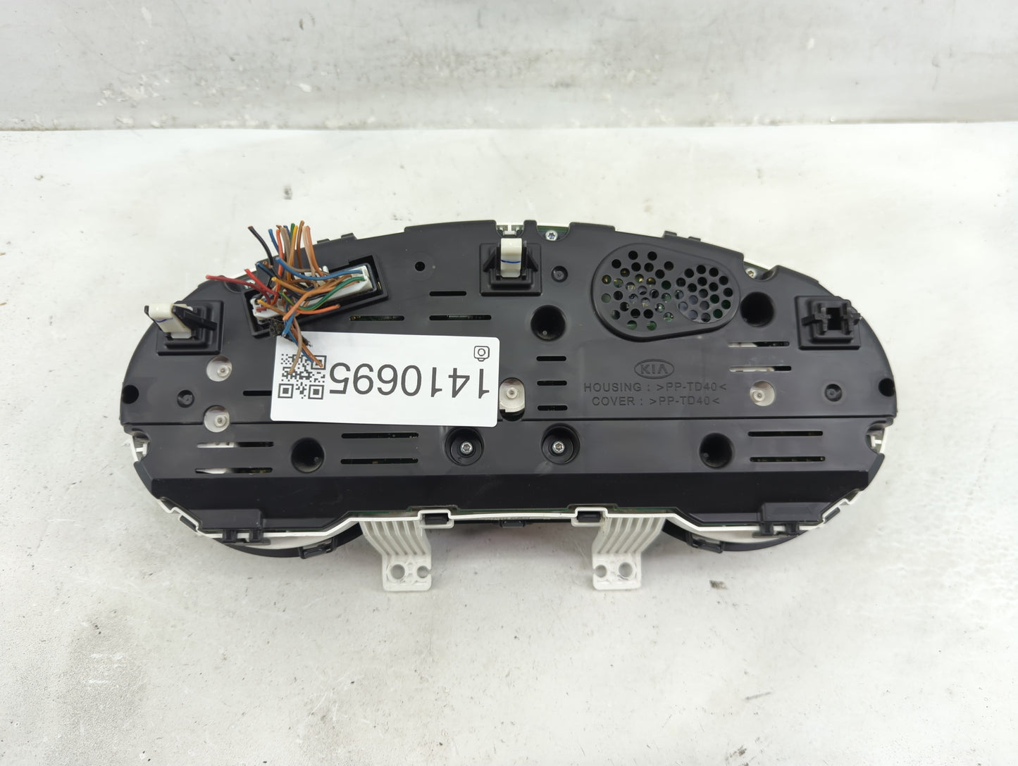 2017-2019 Kia Soul Instrument Cluster Speedometer Gauges P/N:94006-B2720 Fits Fits 2017 2018 2019 OEM Used Auto Parts - Oemu