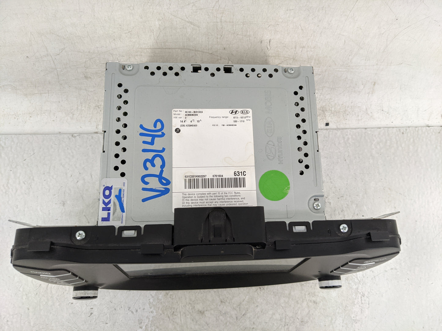 2017-2019 Kia Soul Radio AM FM Cd Player Receiver Replacement P/N:96160-B2310CA Fits Fits 2017 2018 2019 OEM Used Auto Parts
