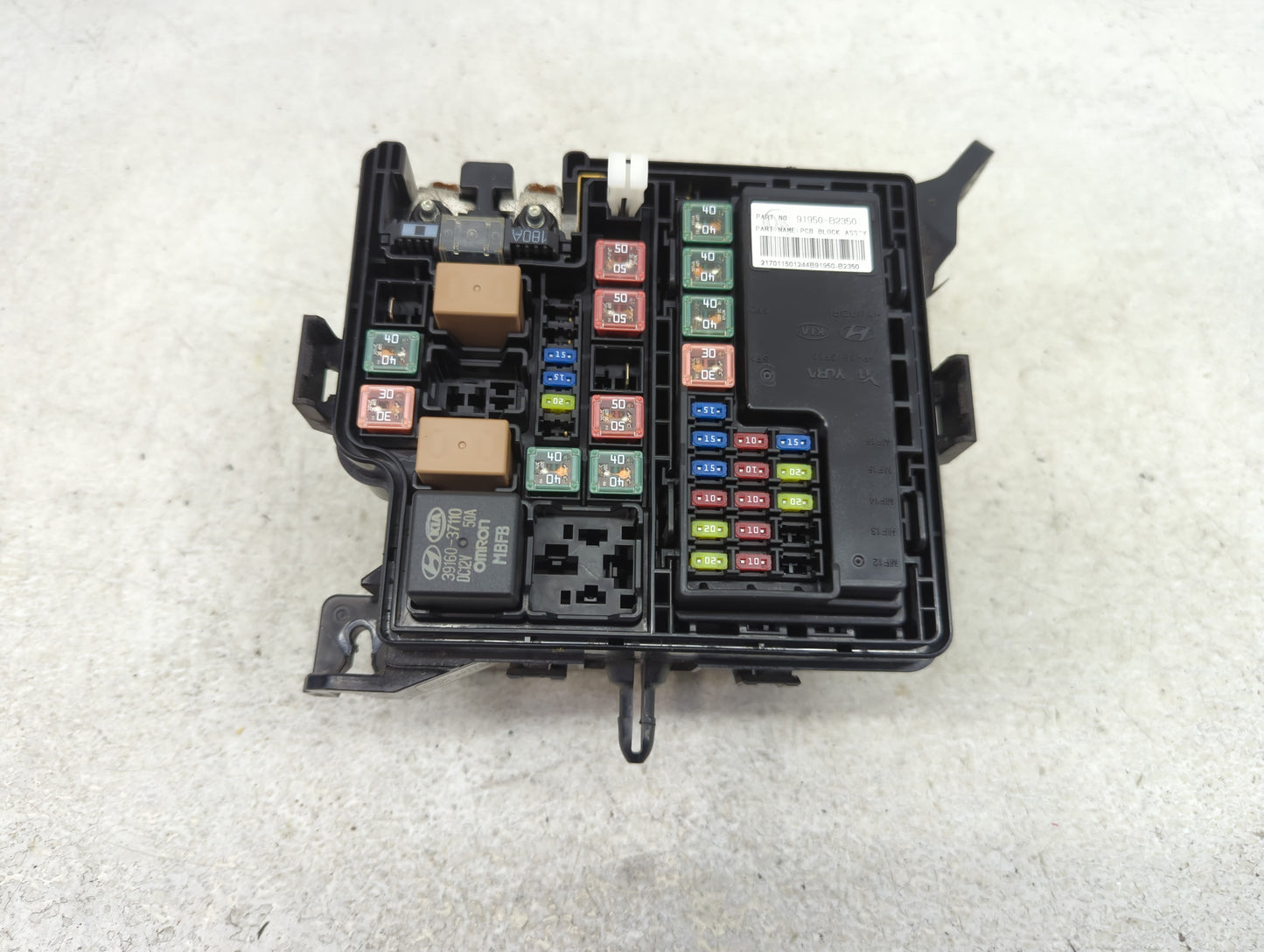 2017-2019 Kia Soul Fusebox Fuse Box Panel Relay Module P/N:91950-B2350 Fits Fits 2017 2018 2019 OEM Used Auto Parts - Oemuse