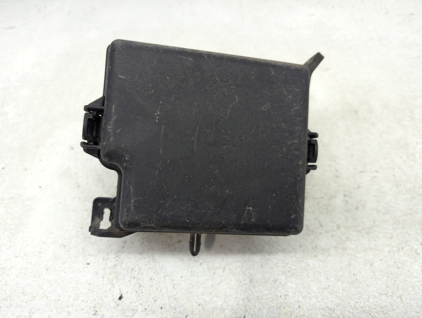2017-2019 Kia Soul Fusebox Fuse Box Panel Relay Module P/N:91950-B2350 Fits Fits 2017 2018 2019 OEM Used Auto Parts - Oemuse