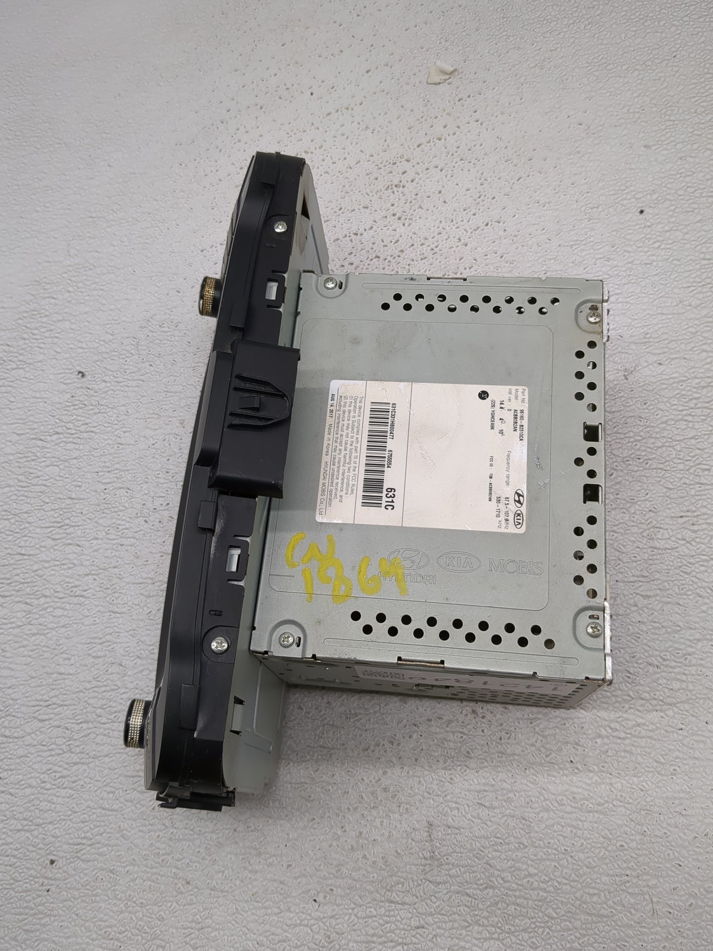 2017-2019 Kia Soul Radio AM FM Cd Player Receiver Replacement Fits Fits 2017 2018 2019 OEM Used Auto Parts - Oemusedautopart