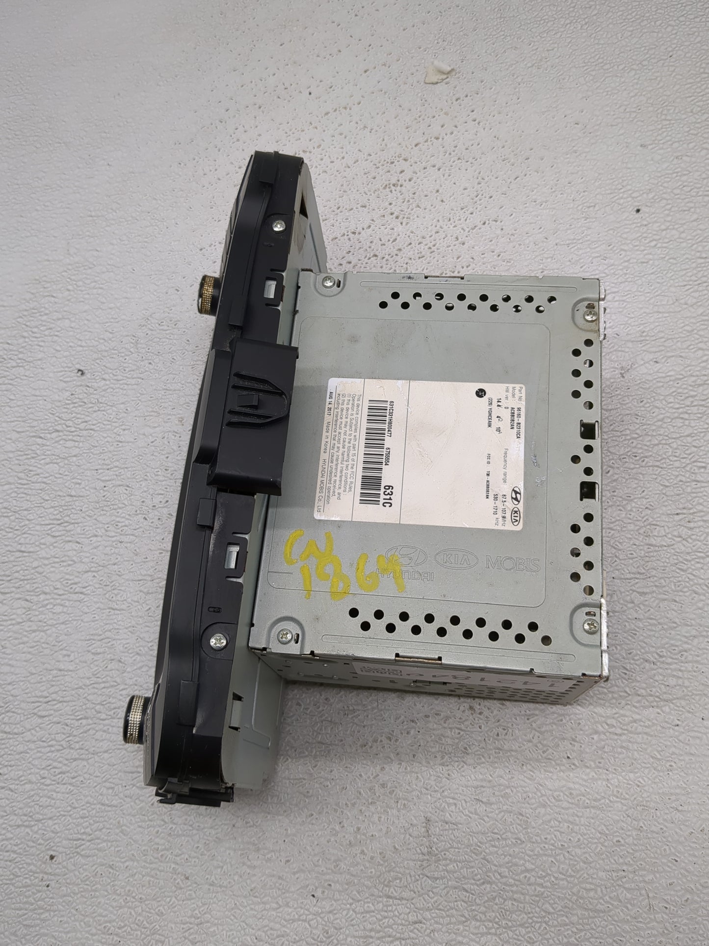2017-2019 Kia Soul Radio AM FM Cd Player Receiver Replacement Fits Fits 2017 2018 2019 OEM Used Auto Parts - Oemusedautopart