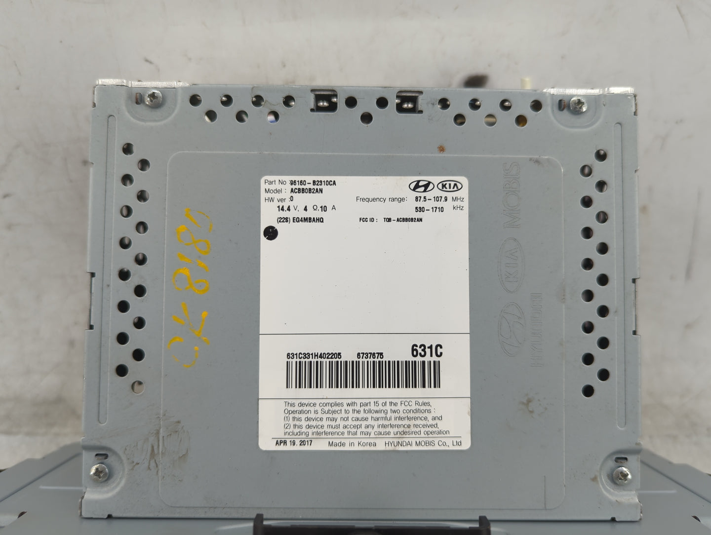 2017-2019 Kia Soul Radio AM FM Cd Player Receiver Replacement P/N:96160-B2310CA Fits Fits 2017 2018 2019 OEM Used Auto Parts