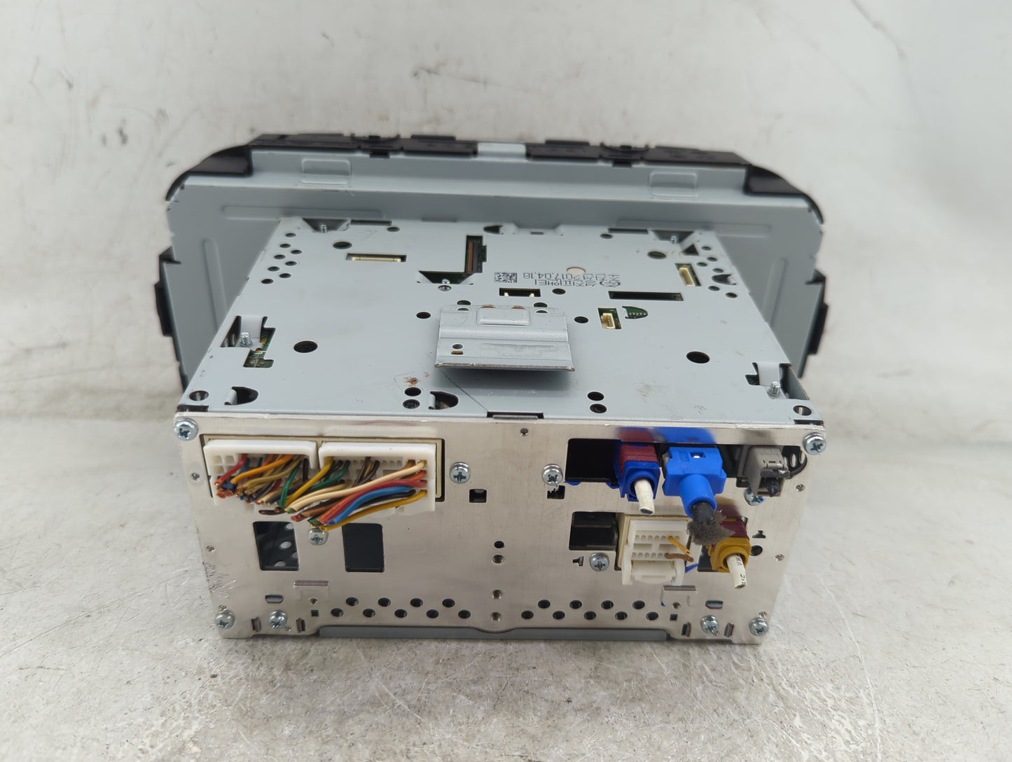 2017-2019 Kia Soul Radio AM FM Cd Player Receiver Replacement P/N:96160-B2310CA Fits Fits 2017 2018 2019 OEM Used Auto Parts