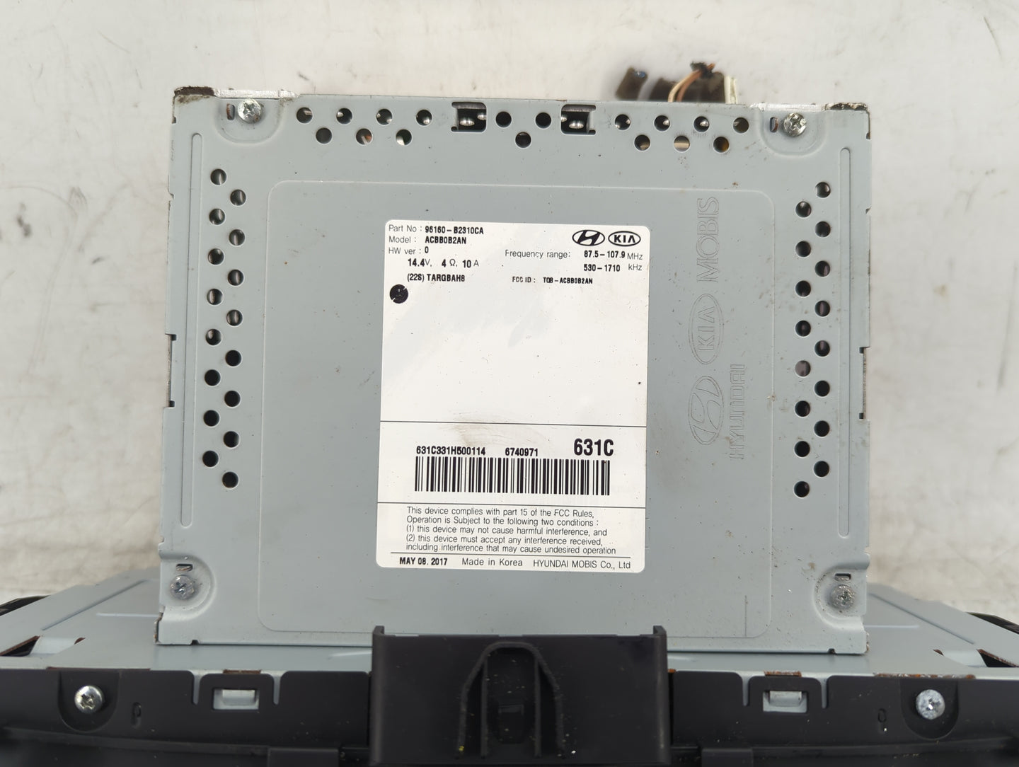 2017-2019 Kia Soul Radio AM FM Cd Player Receiver Replacement P/N:96160-B2310CA Fits Fits 2017 2018 2019 OEM Used Auto Parts