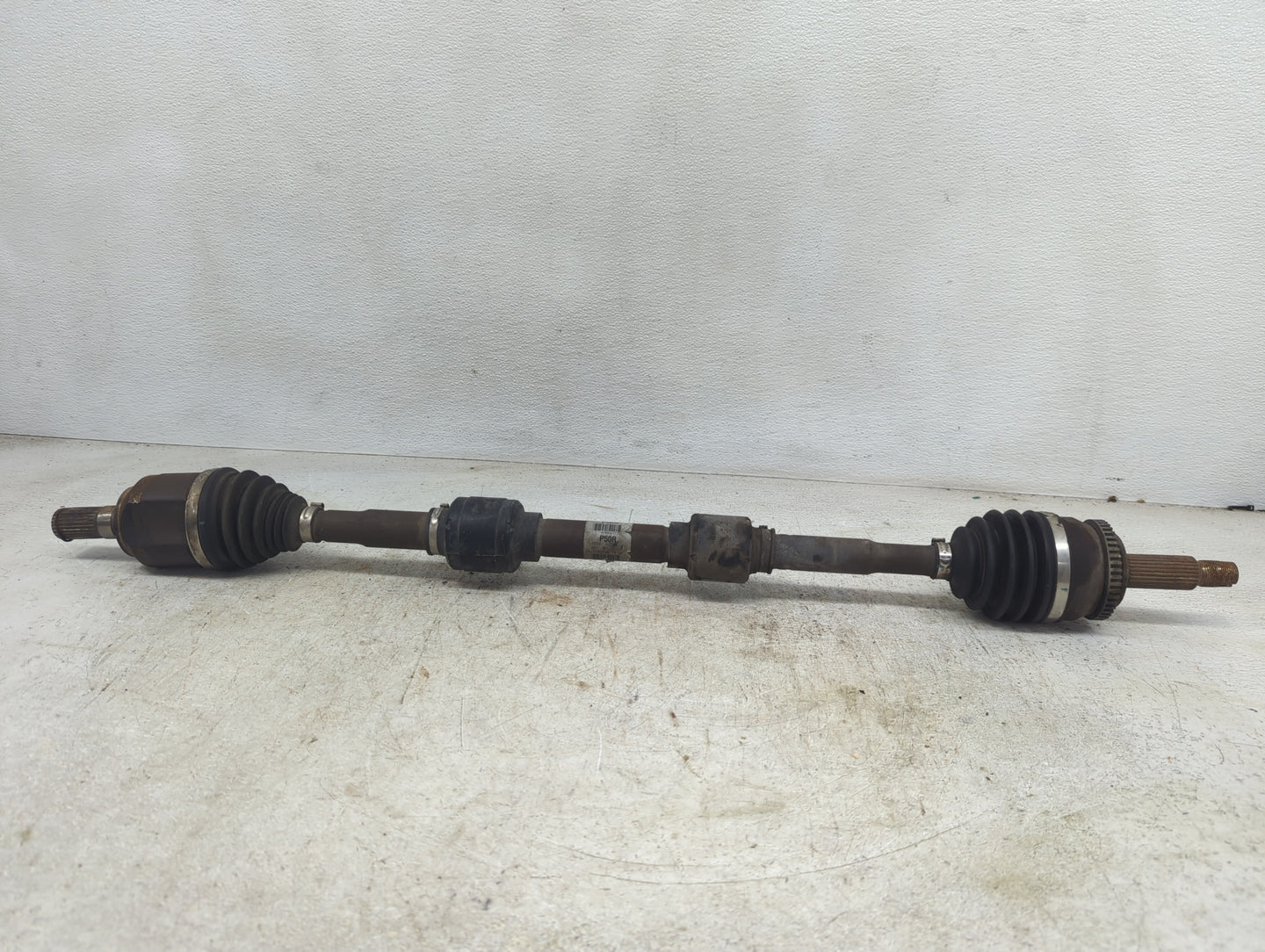 Kia Soul Axle Shaft Front Driver Cv C/v - Oemusedautoparts1.com