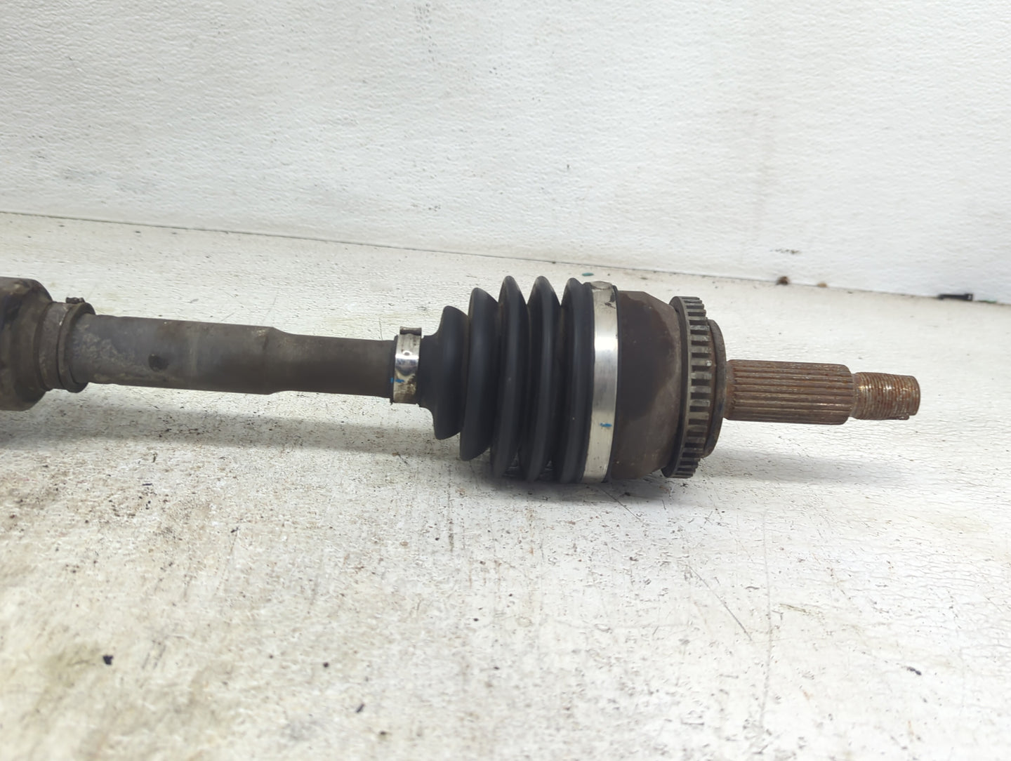Kia Soul Axle Shaft Front Driver Cv C/v - Oemusedautoparts1.com
