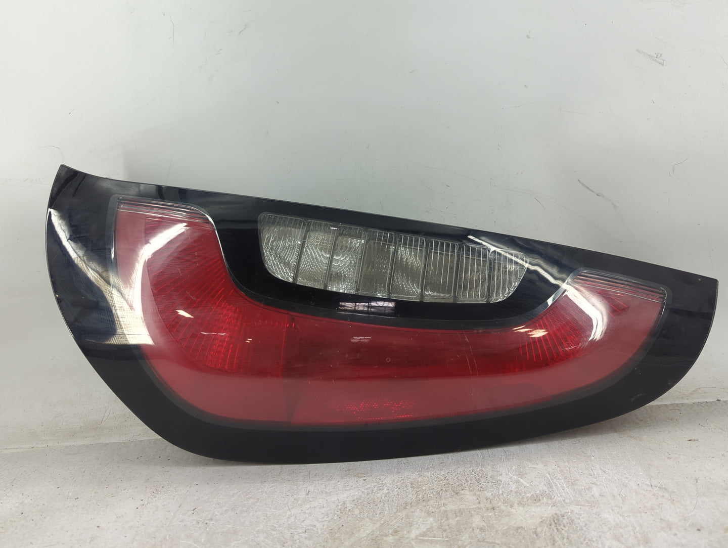 2014-2019 Kia Soul Tail Light Assembly Passenger Right OEM Fits Fits 2014 2015 2016 2017 2018 2019 OEM Used Auto Parts - Oem