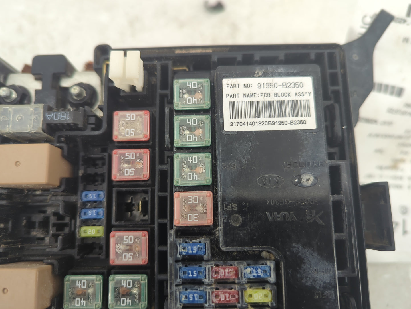 2017-2019 Kia Soul Fusebox Fuse Box Panel Relay Module P/N:91950-B2350 39160-37110 Fits Fits 2017 2018 2019 OEM Used Auto Pa