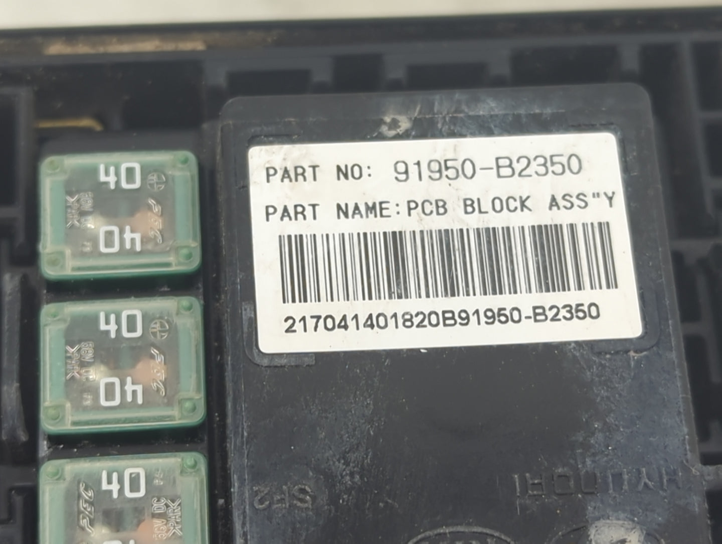2017-2019 Kia Soul Fusebox Fuse Box Panel Relay Module P/N:91950-B2350 39160-37110 Fits Fits 2017 2018 2019 OEM Used Auto Pa