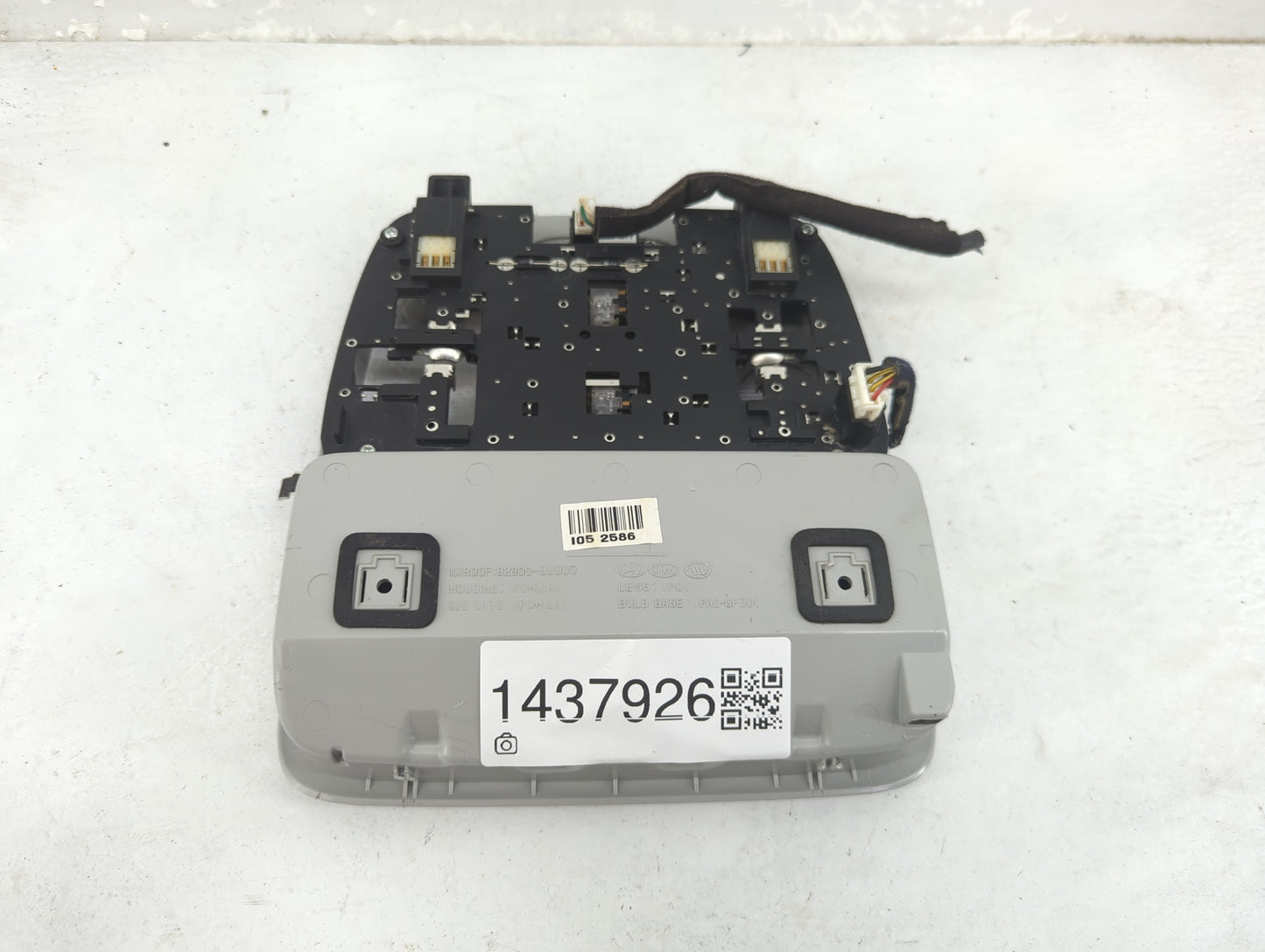 2014-2019 Kia Soul Overhead Roof Console 1437926 - Oemusedautoparts1.com