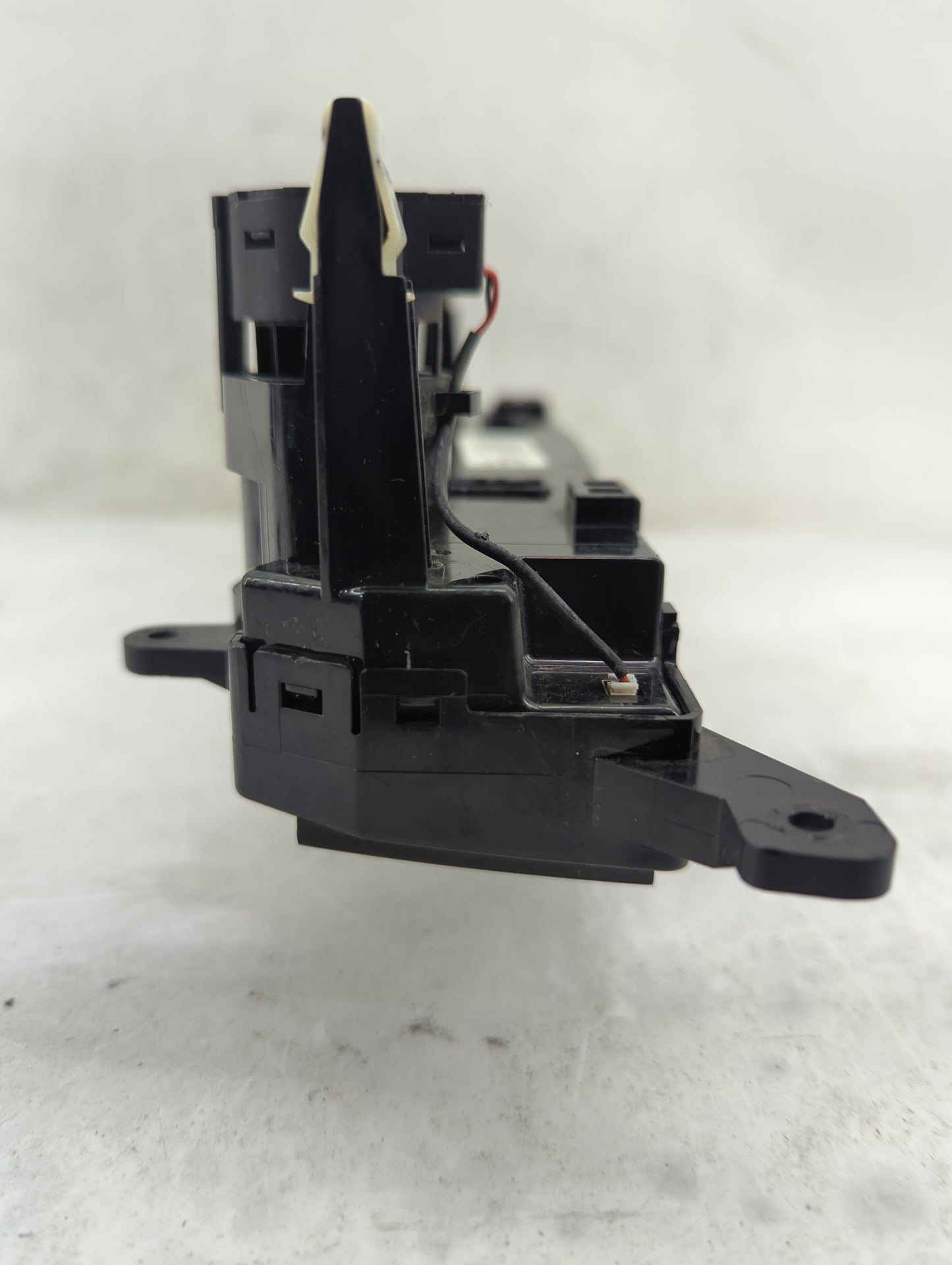 2017-2019 Kia Soul Climate Control Module Temperature AC/Heater Replacement P/N:97250-B2GQ1CA 97250-B2XXX Fits Fits 2017 201