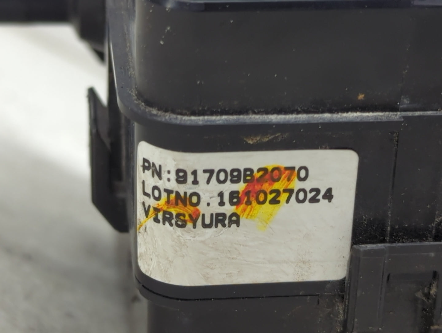 2017-2019 Kia Soul Fusebox Fuse Box Panel Relay Module P/N:91950-B2350 91709B2070 Fits Fits 2017 2018 2019 OEM Used Auto Par