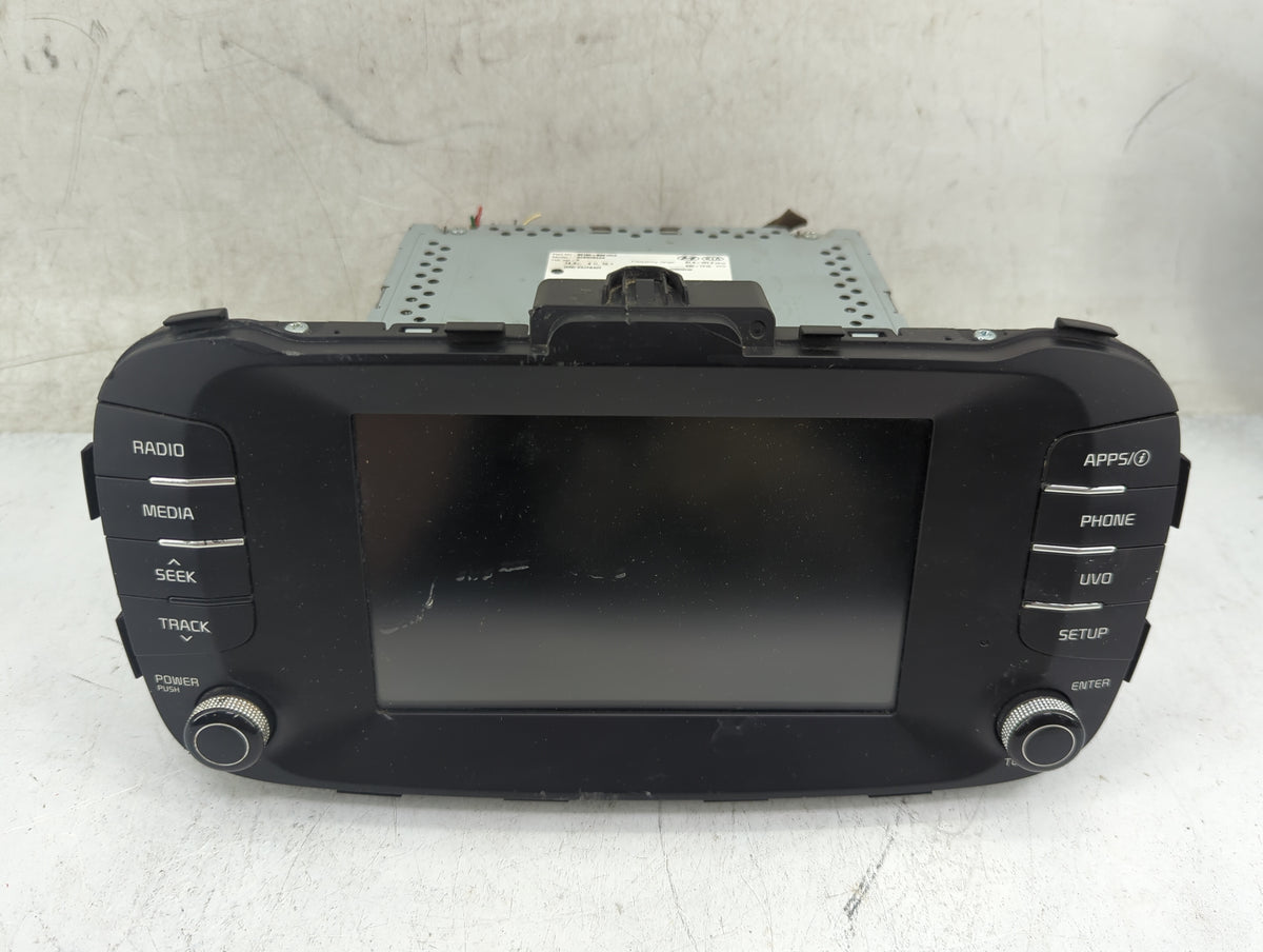 2018-2019 Kia Soul Radio AM FM Cd Player Receiver Replacement P/N:631C331H402734 6737962, 631C Fits Fits 2018 2019 OEM Used 