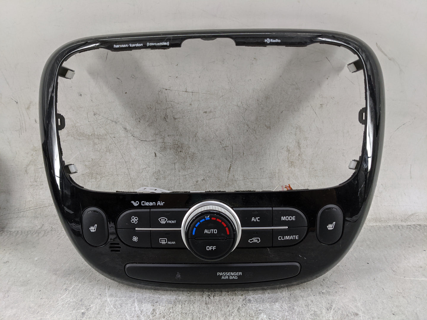 2017-2019 Kia Soul Climate Control Module Temperature AC/Heater Replacement P/N:97250-B2GR1CA 97250-B2XXX Fits Fits 2017 201