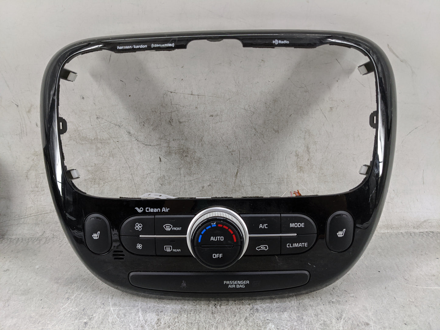 2017-2019 Kia Soul Climate Control Module Temperature AC/Heater Replacement P/N:97250-B2GR1CA 97250-B2XXX Fits Fits 2017 201
