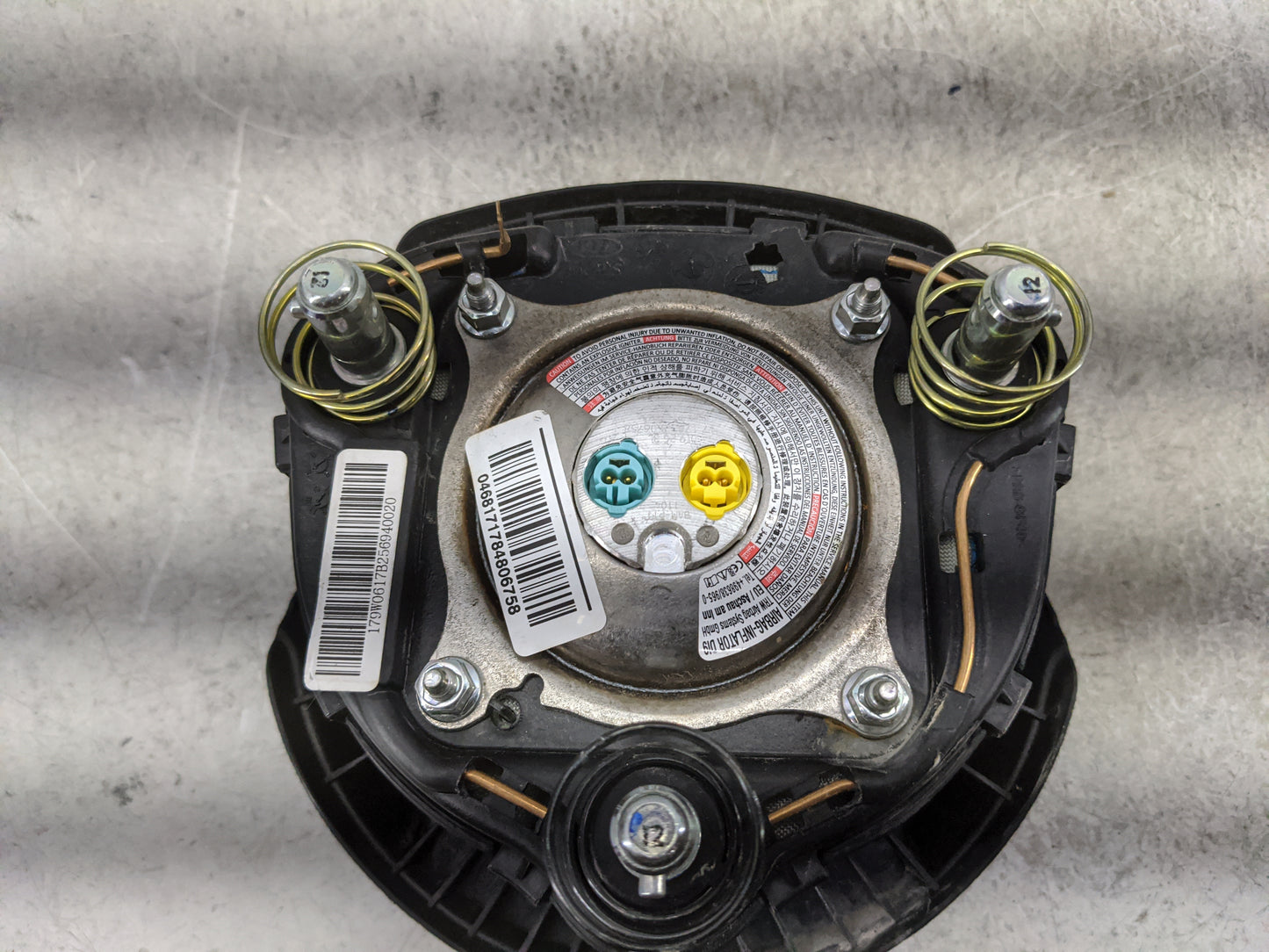 2017-2019 Kia Soul Air Bag Driver Left Steering Wheel Mounted 1477531 - Oemusedautoparts1.com