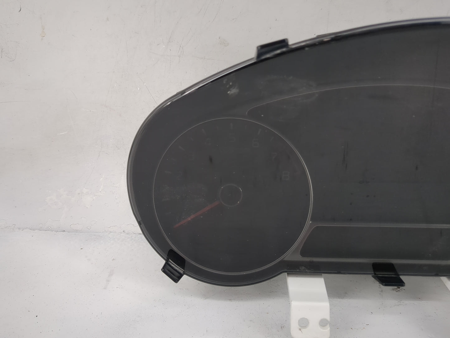 2018-2019 Kia Soul Instrument Cluster Speedometer Gauges P/N:94016-B2770 Miles: Fits Fits 2018 2019 OEM Used Auto Parts - Oe
