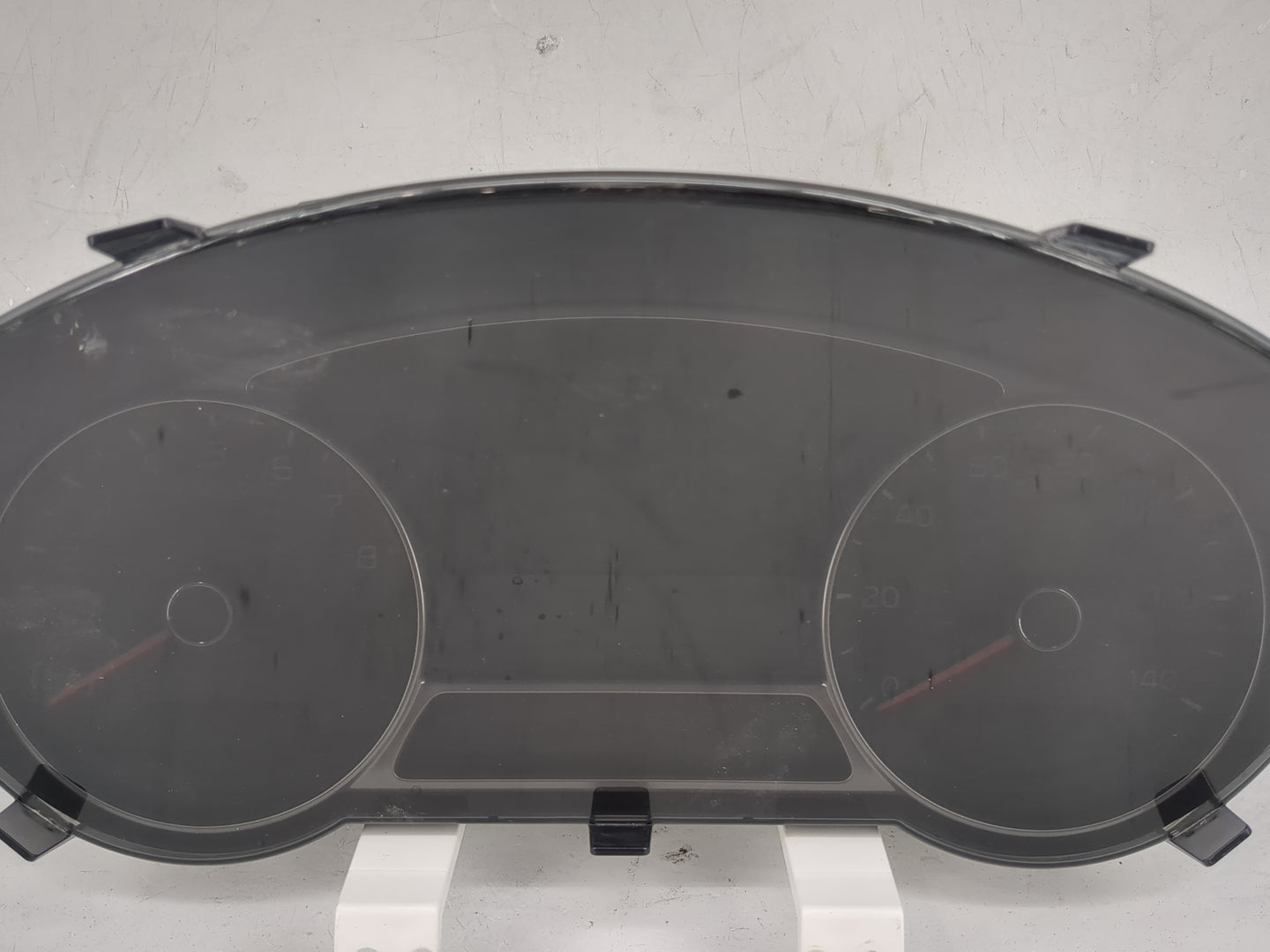 2018-2019 Kia Soul Instrument Cluster Speedometer Gauges P/N:94016-B2770 Miles: Fits Fits 2018 2019 OEM Used Auto Parts - Oe