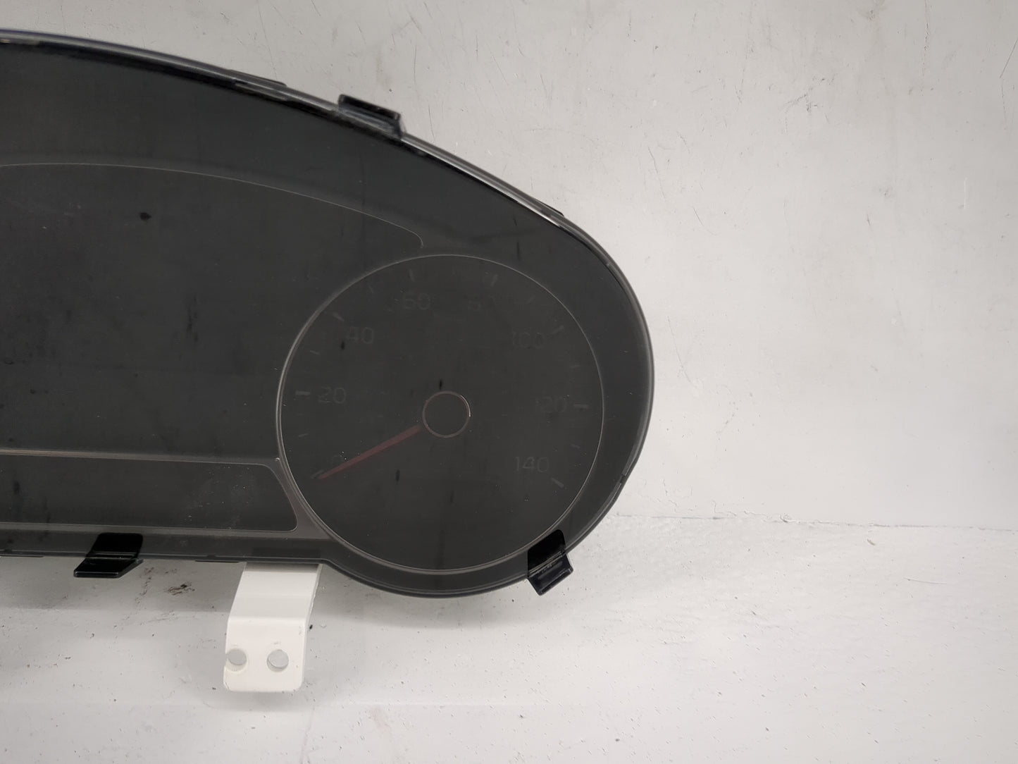 2018-2019 Kia Soul Instrument Cluster Speedometer Gauges P/N:94016-B2770 Miles: Fits Fits 2018 2019 OEM Used Auto Parts - Oe